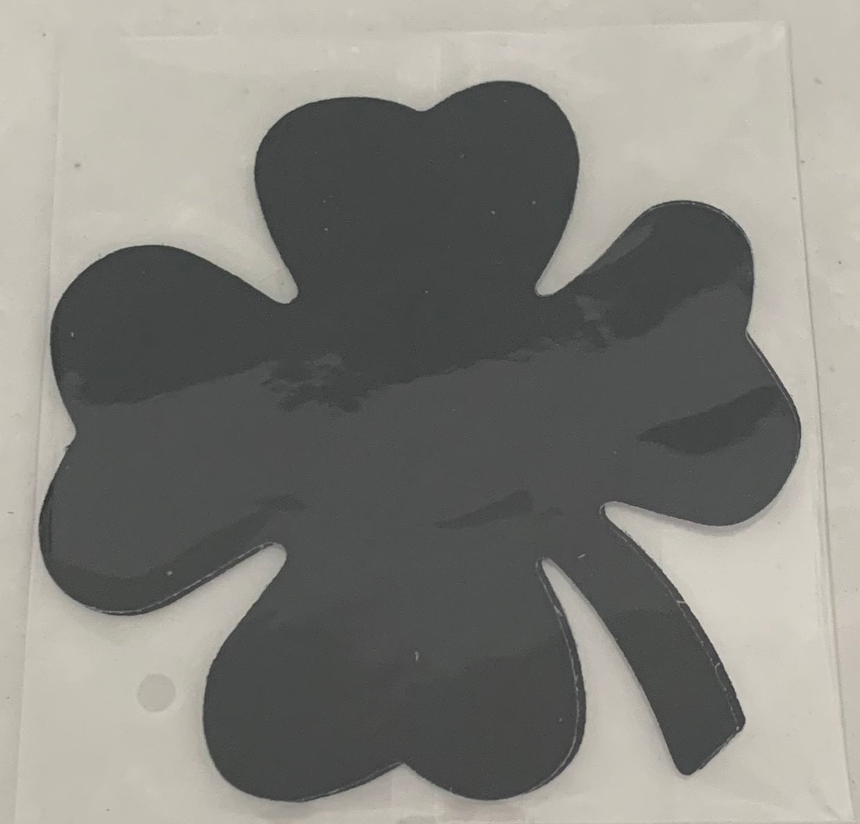 Clover Black Glitter Smart Tags