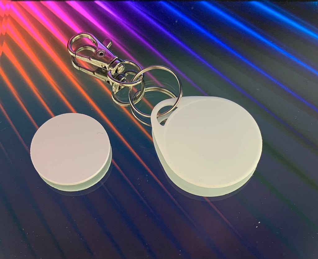 Keychain White with Lobster Clasp NFC Smart Tag